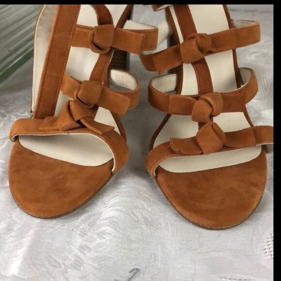 Anaki size 9.5 Paris tawny brown ankle strap heels - Picture 7 of 12